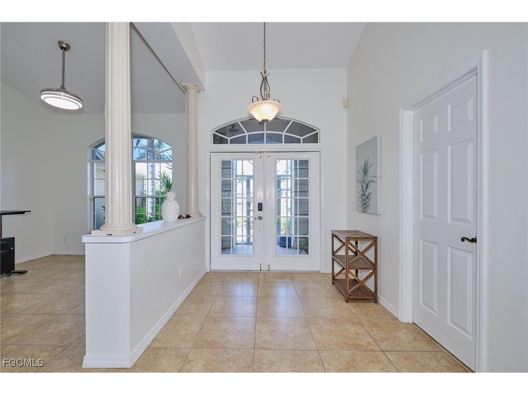 11704 Lady Anne Circle Cape Coral FL 33991 2025013674 image3