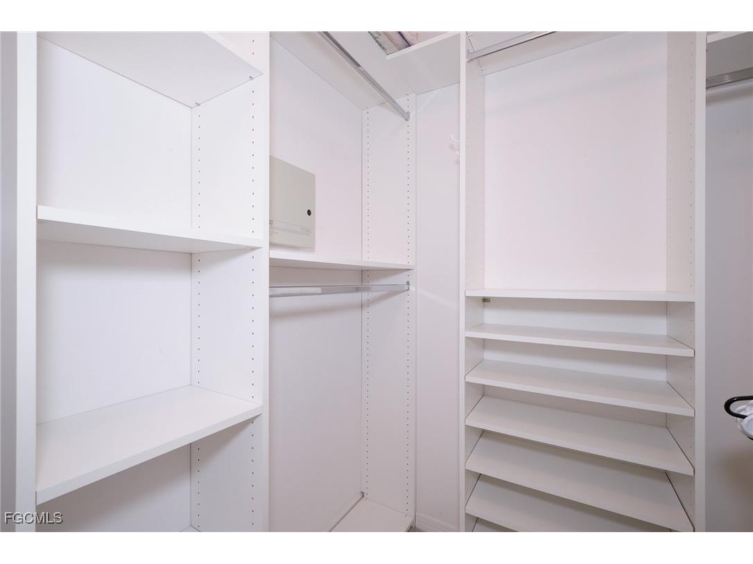 11704 Lady Anne Circle Cape Coral FL 33991 2025013674 image32