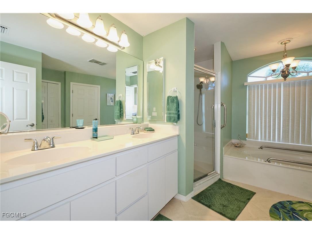 11704 Lady Anne Circle Cape Coral FL 33991 2025013674 image34