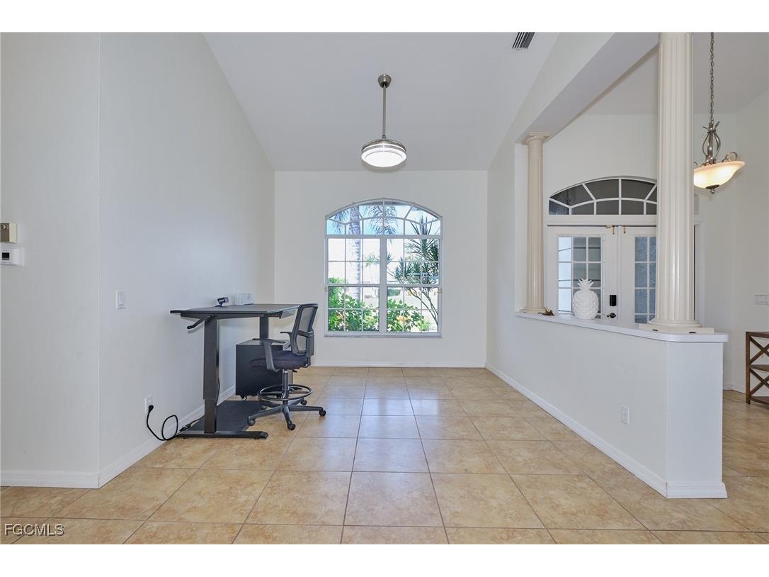 11704 Lady Anne Circle Cape Coral FL 33991 2025013674 image5