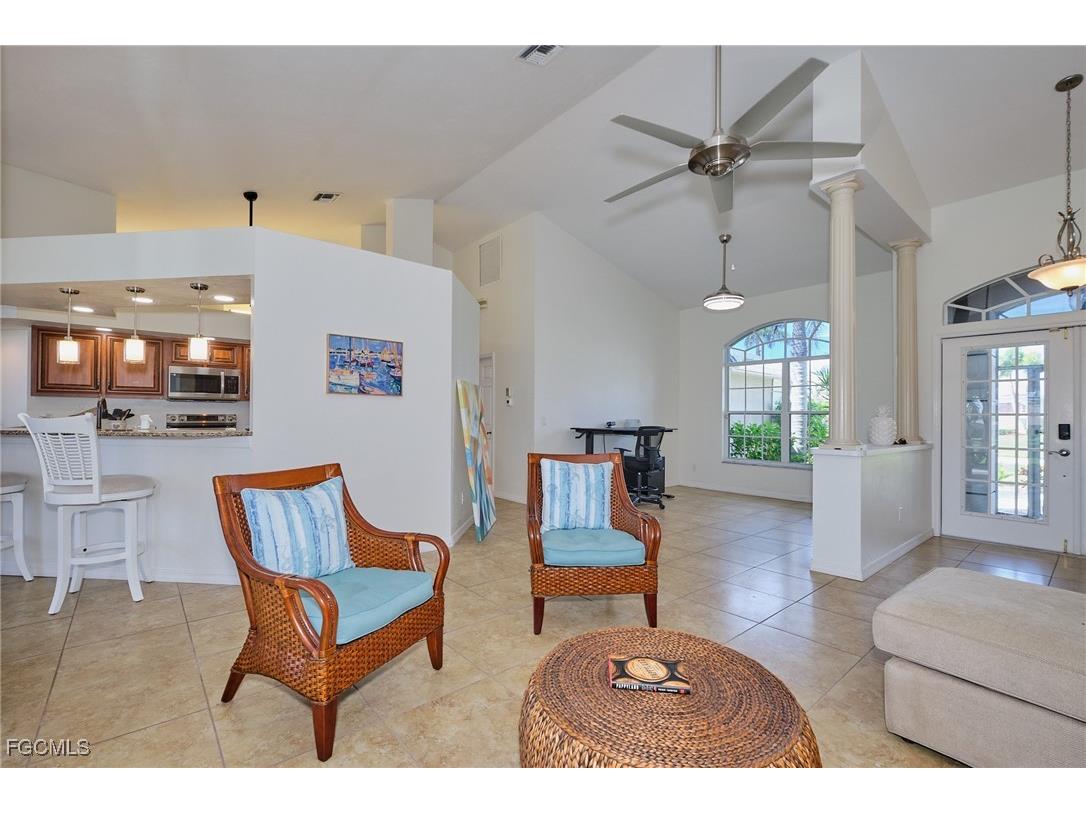 11704 Lady Anne Circle Cape Coral FL 33991 2025013674 image8