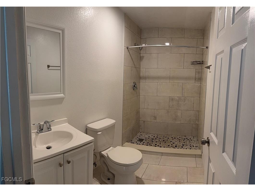 1171 Laurel Drive North Fort Myers FL 33917 2025001685 image3