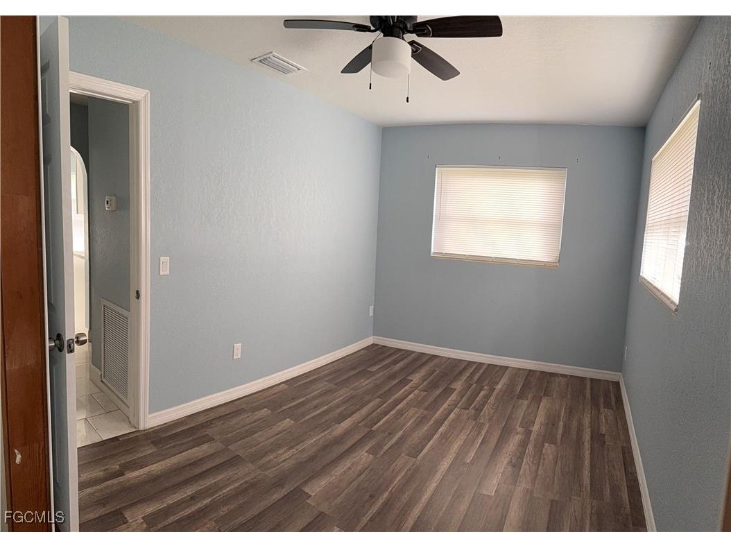 1171 Laurel Drive North Fort Myers FL 33917 2025001685 image6