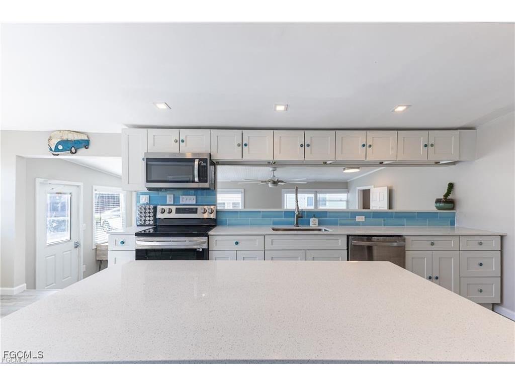 11710 Ariana Drive #47 Fort Myers FL 33908 2025005489 image10