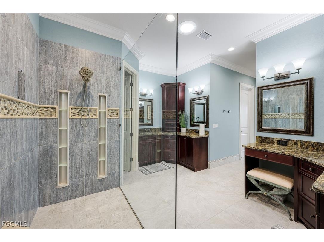 11711 Royal Tee Circle Cape Coral FL 33991 2026007913 image24