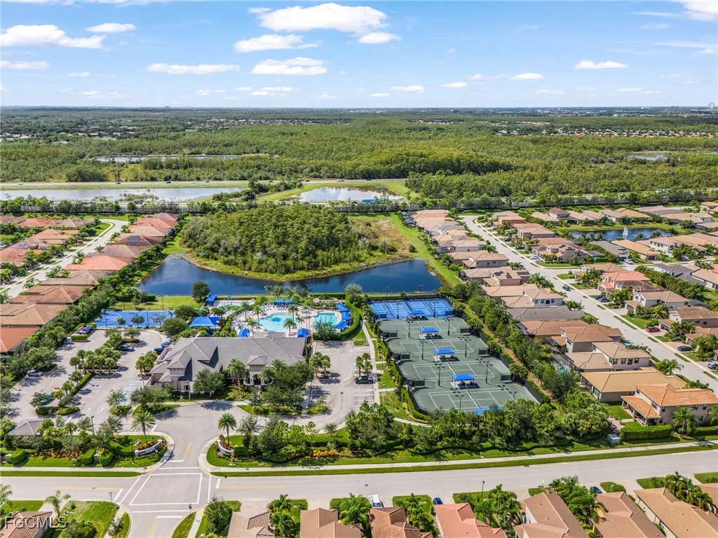 11715 Oakwood Preserve Place Fort Myers FL 33913 2025012959 image10