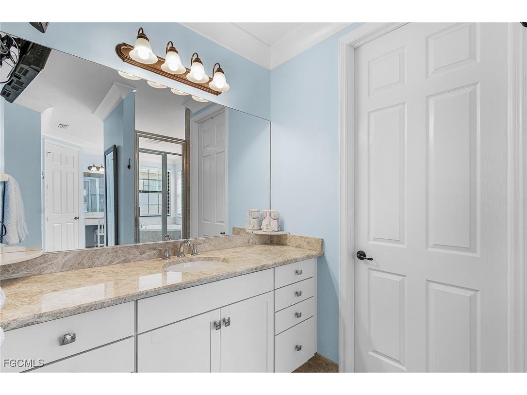 11715 Oakwood Preserve Place Fort Myers FL 33913 2025012959 image24