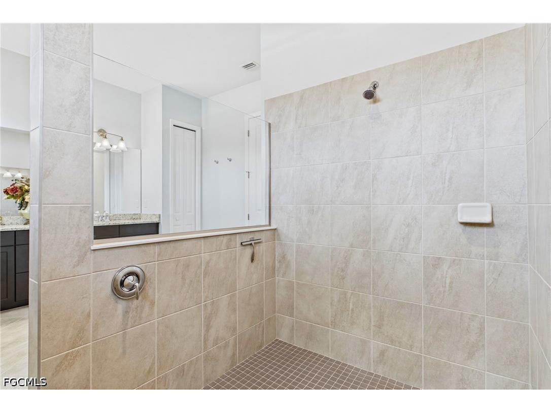 11718 Canopy Loop Fort Myers FL 33913 2026023382 image21