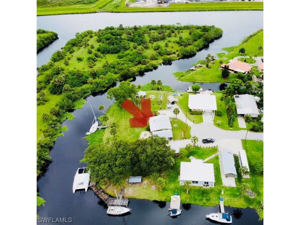 1172 Dolphin Lane Moore Haven FL 33471 223045200 image1