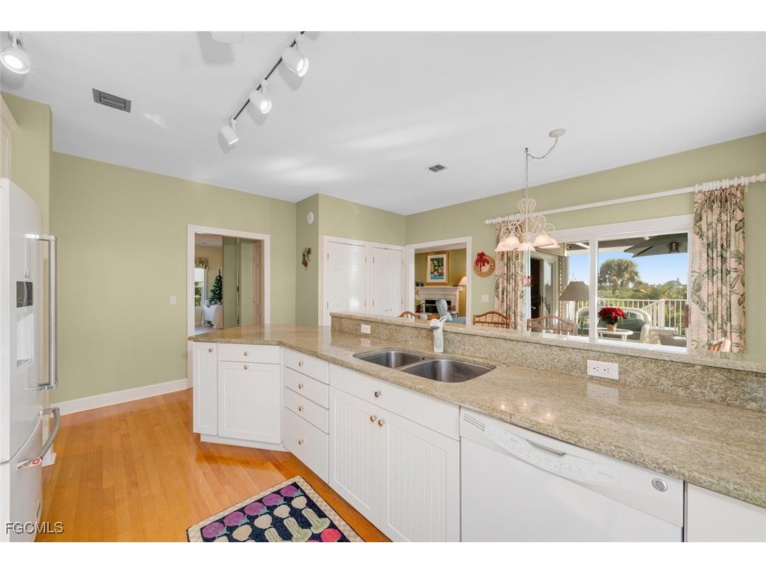 1172 Kittiwake Circle Sanibel FL 33957 2025017262 image21