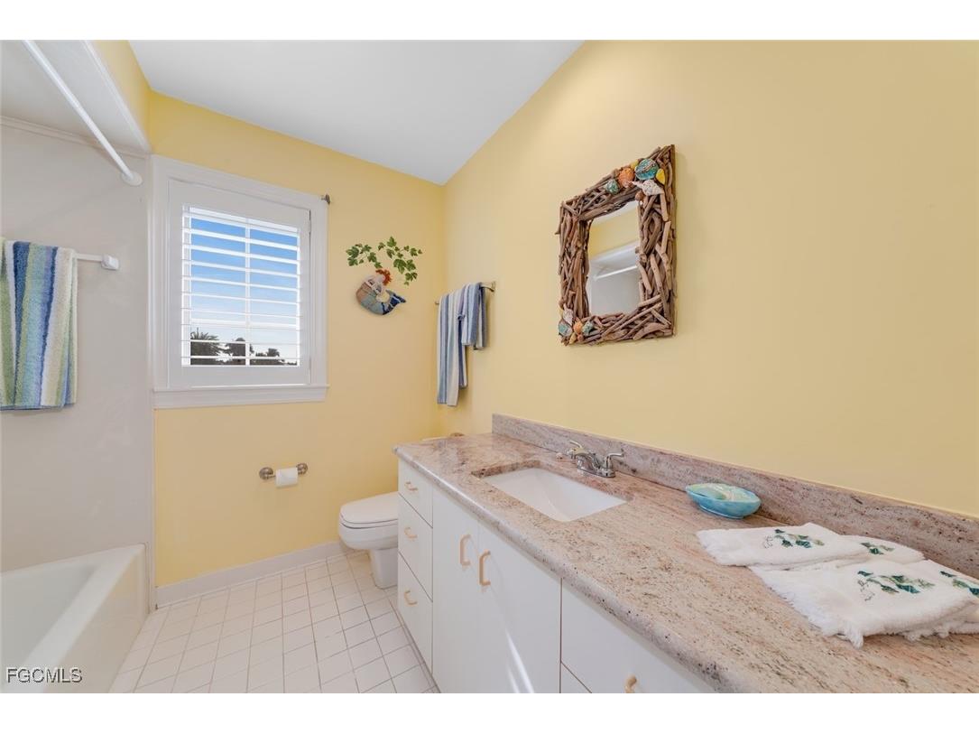 1172 Kittiwake Circle Sanibel FL 33957 2025017262 image39