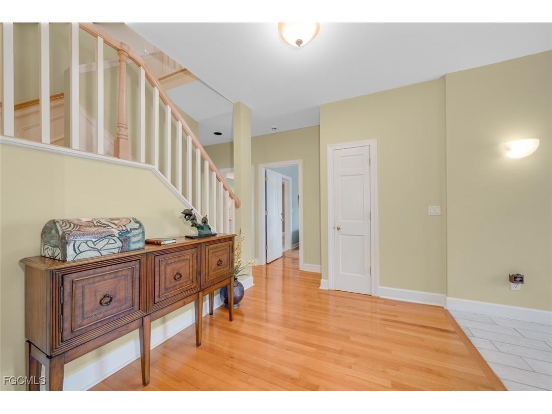 1172 Kittiwake Circle Sanibel FL 33957 2025017262 image6