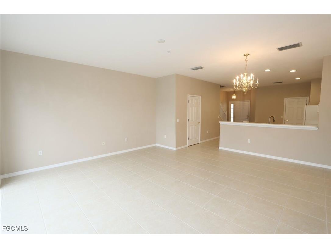 1172 Oxford Lane #27 Naples FL 34105 2025019522 image9