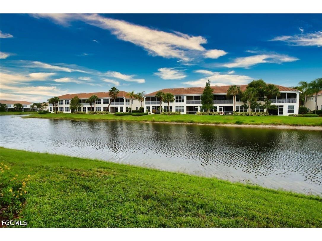 1172 Oxford Lane #27 Naples FL 34105 2026028303 image1
