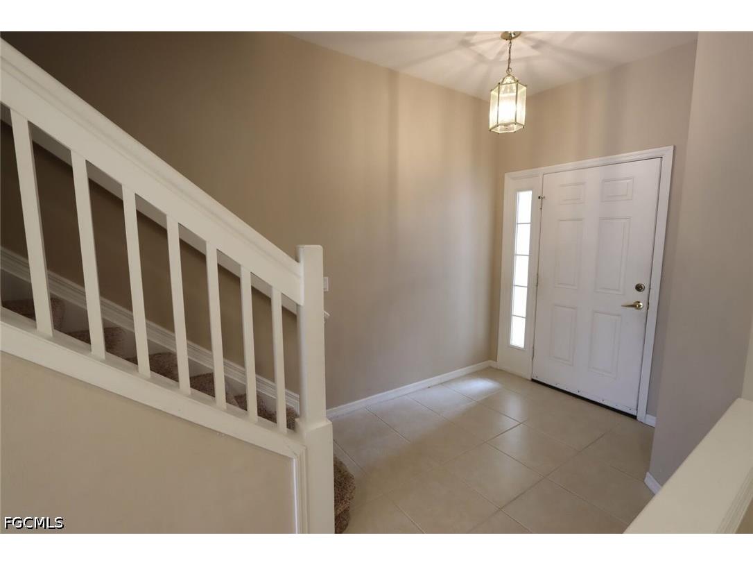 1172 Oxford Lane #27 Naples FL 34105 2026028303 image2