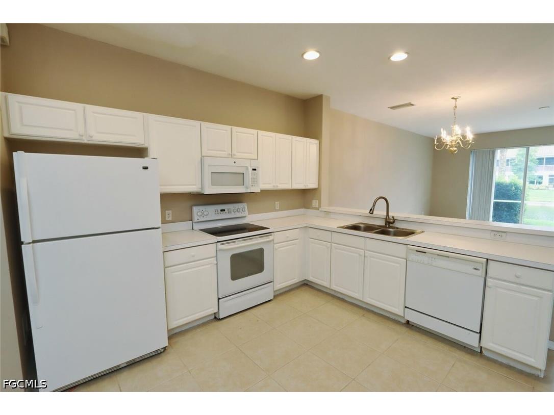 1172 Oxford Lane #27 Naples FL 34105 2026028303 image5