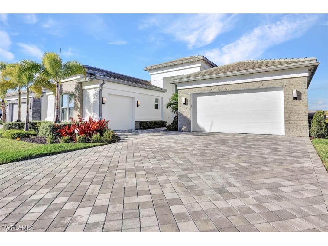 11723 Peony Terrace Naples FL 34120 223013214 image1