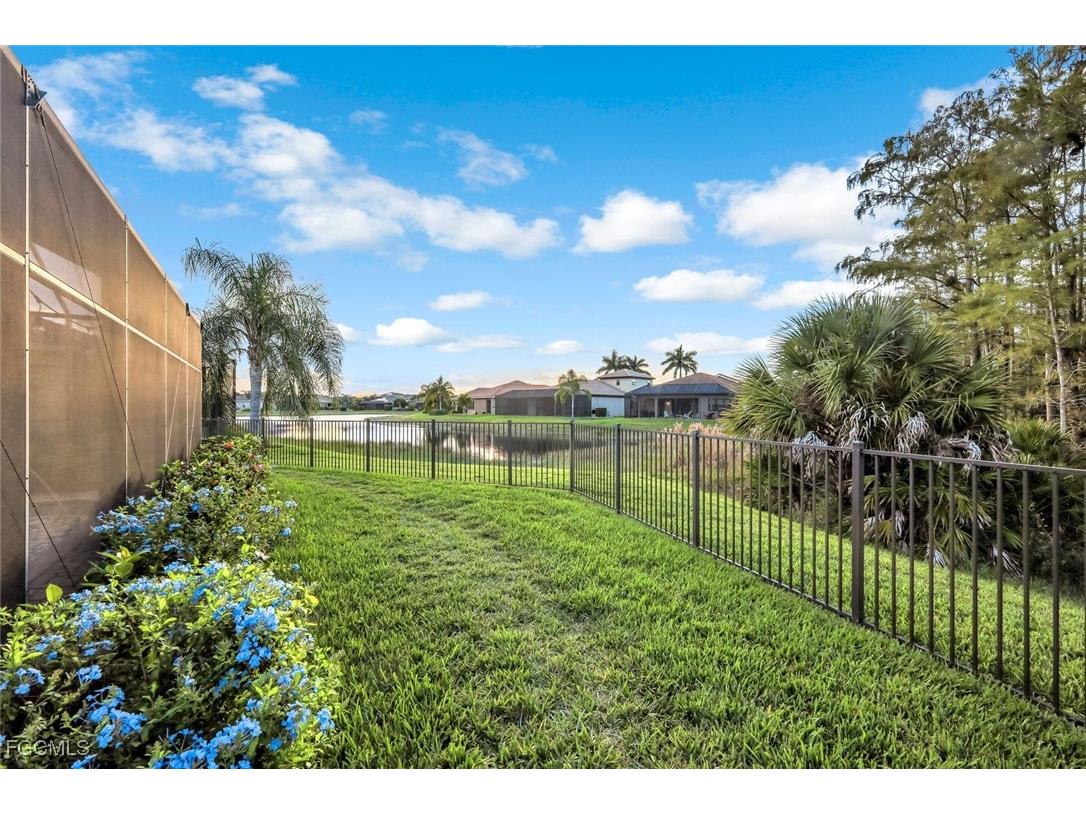 11732 Meadowrun Circle Fort Myers FL 33913 2025018949 image34