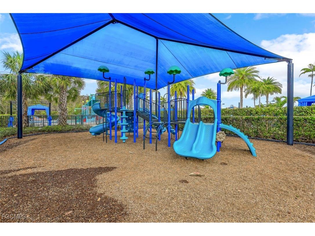 11732 Meadowrun Circle Fort Myers FL 33913 2025018949 image38