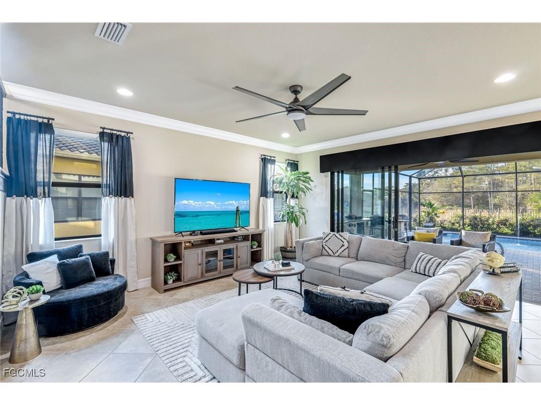 11732 Meadowrun Circle Fort Myers FL 33913 2025018949 image4