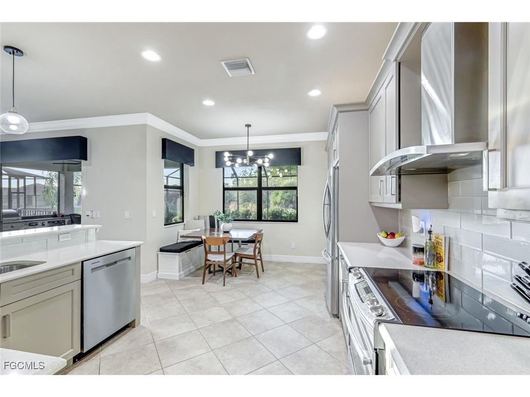 11732 Meadowrun Circle Fort Myers FL 33913 2025018949 image9