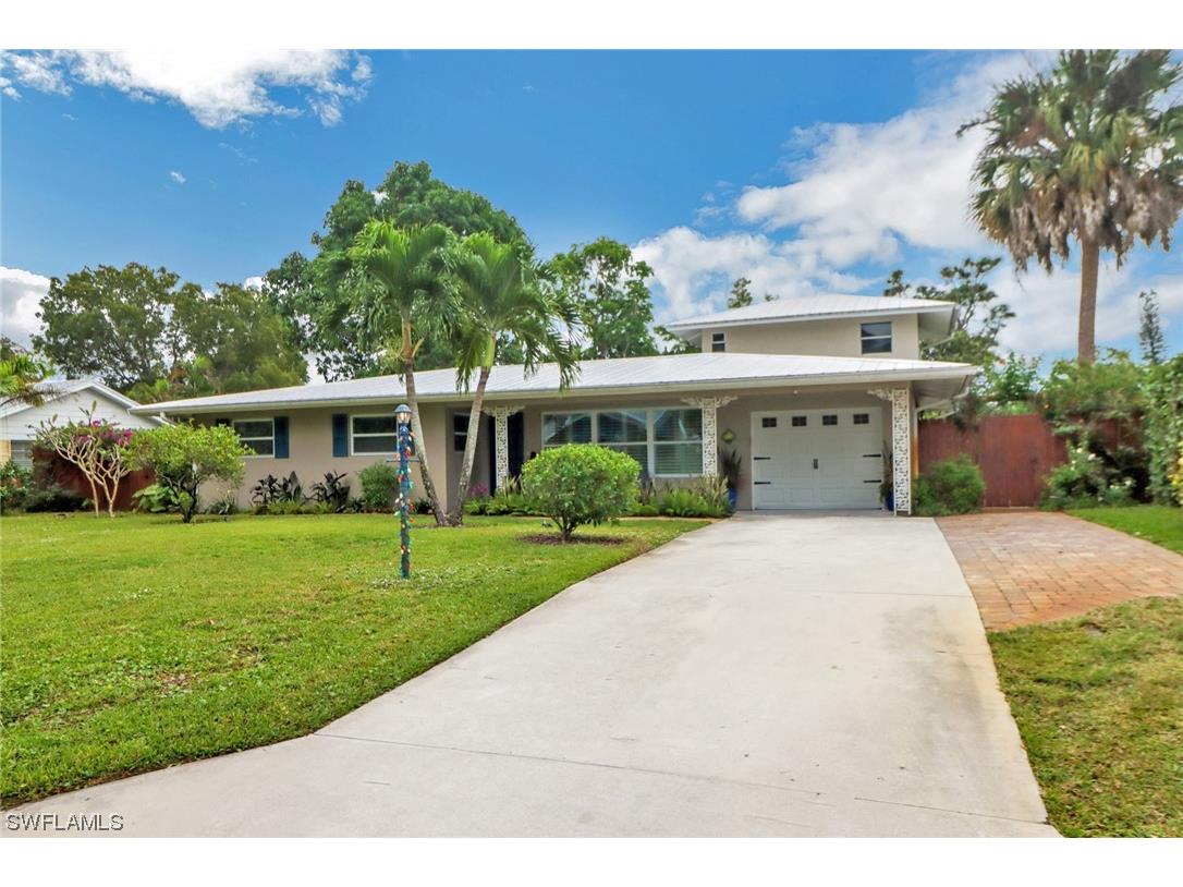 1174 Lastrada Lane Naples FL 34103 223093384 image1