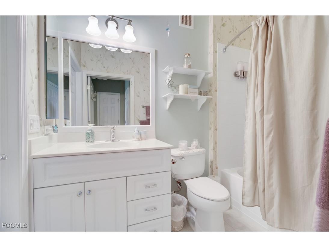 11741 Pasetto Lane #404 Fort Myers FL 33908 2025004832 image33