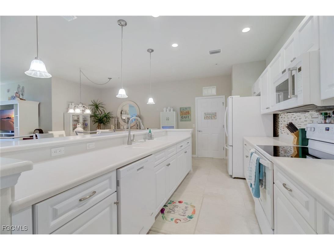11741 Pasetto Lane #404 Fort Myers FL 33908 2025004832 image8