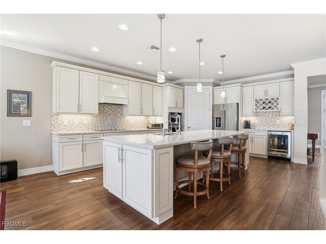 11745 Bowes Circle Fort Myers FL 33913 2025019147 image2