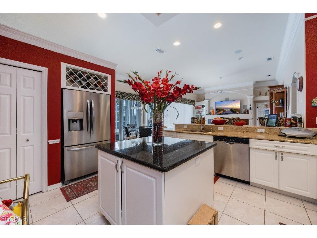 11745 Longshore Way E Naples FL 34119 2025006925 image5