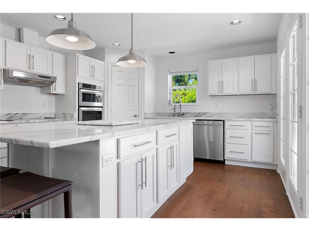 1175 9th Avenue N Naples FL 34102 225074476 image10