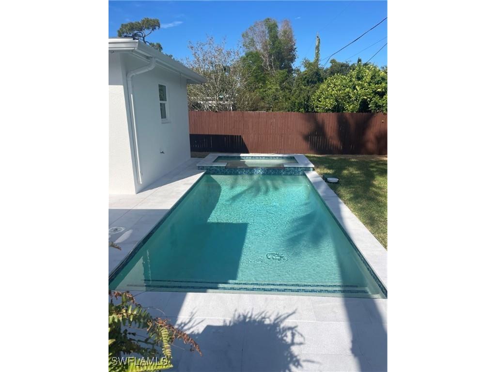 1175 9th Avenue N Naples FL 34102 225074476 image2