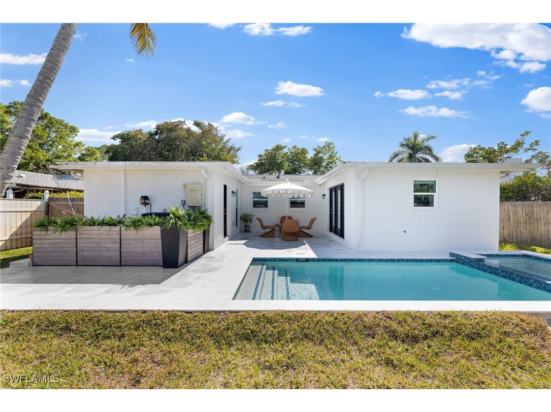 1175 9th Avenue N Naples FL 34102 225074476 image27