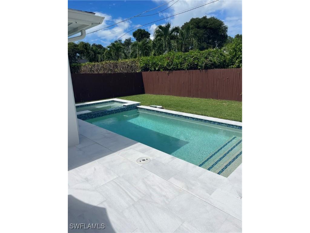 1175 9th Avenue N Naples FL 34102 225074476 image31