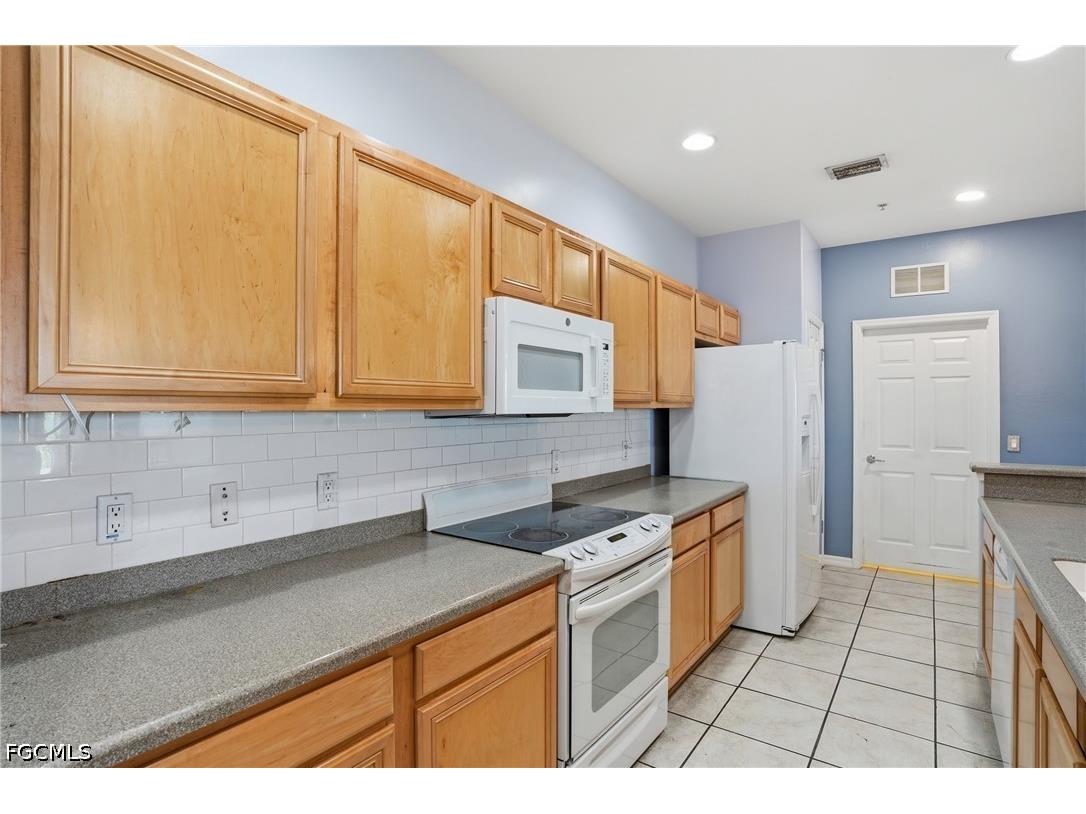 11751 Pasetto Lane #407 Fort Myers FL 33908 2026022054 image3