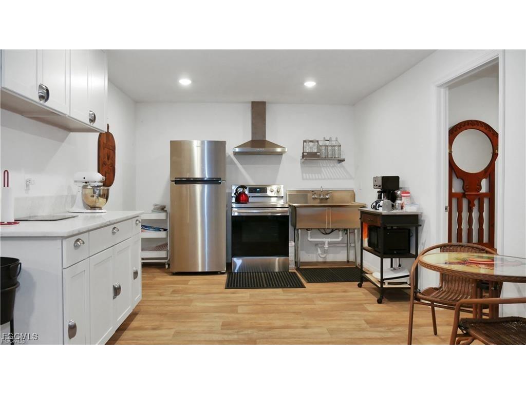 11751 Shawnee Road Fort Myers FL 33913 2025013082 image9