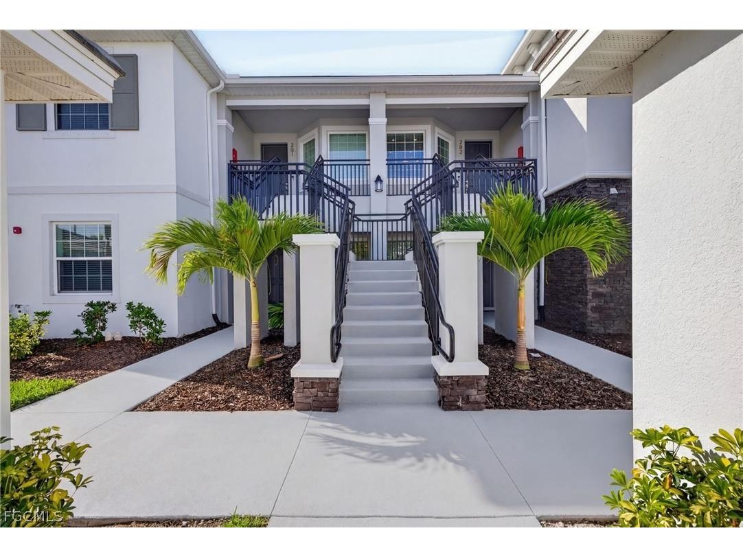 11751 Venetian Lagoon Drive #101 Fort Myers FL 33913 2026012671 image1