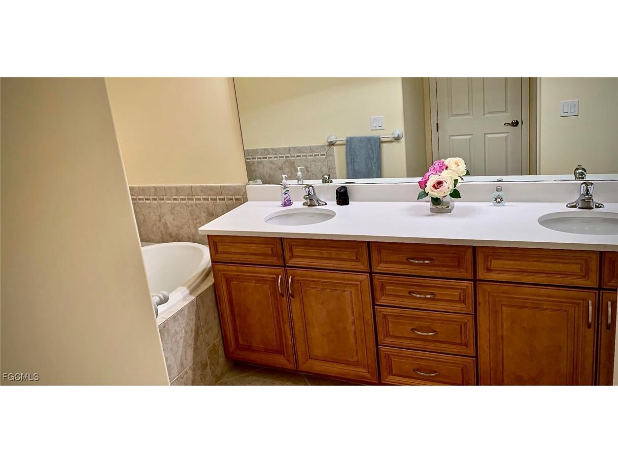 11761 Adoncia Way #3907 Fort Myers FL 33912 2025024537 image13