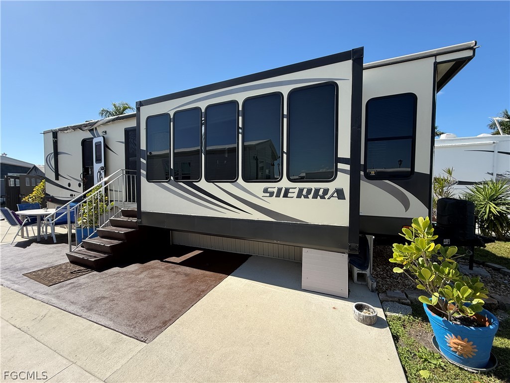 11761 Cardiff Drive Fort Myers FL 33908 2026009628 image1