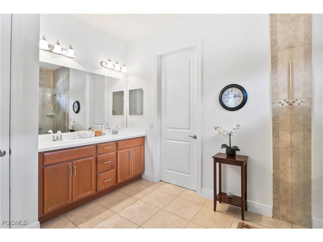 11767 Timbermarsh Court Fort Myers FL 33913 2025021020 image22