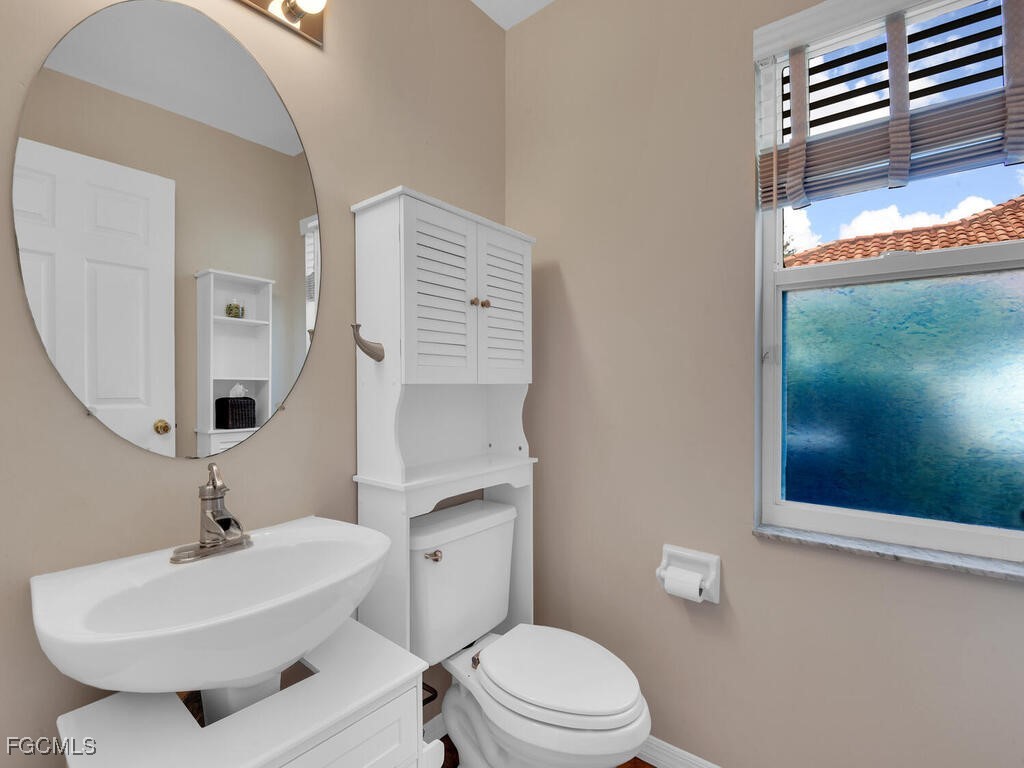 11771 Pinewood Lakes Drive Fort Myers FL 33913 2025010251 image18