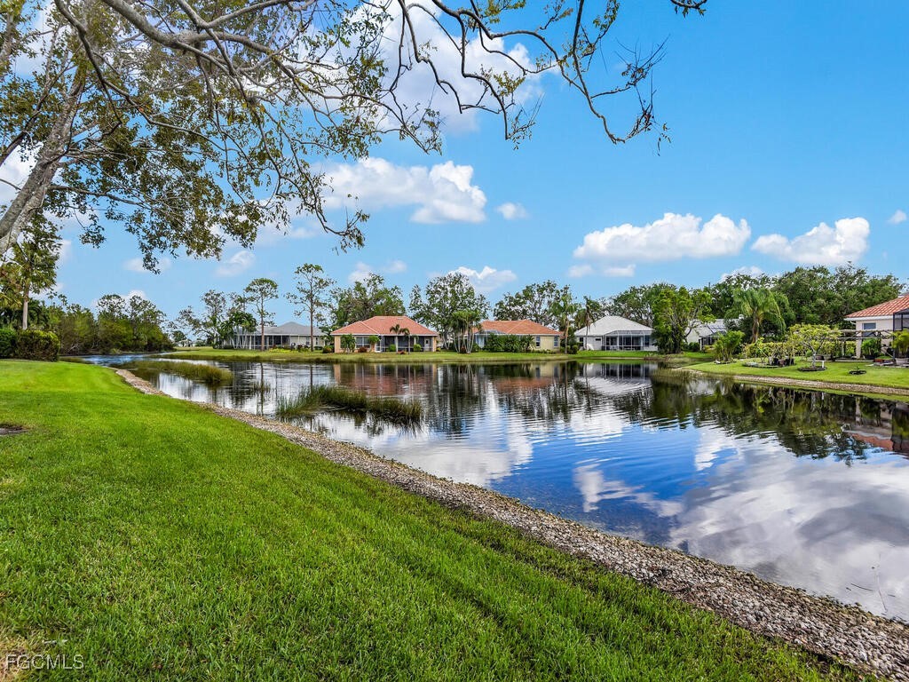11771 Pinewood Lakes Drive Fort Myers FL 33913 2025010251 image34