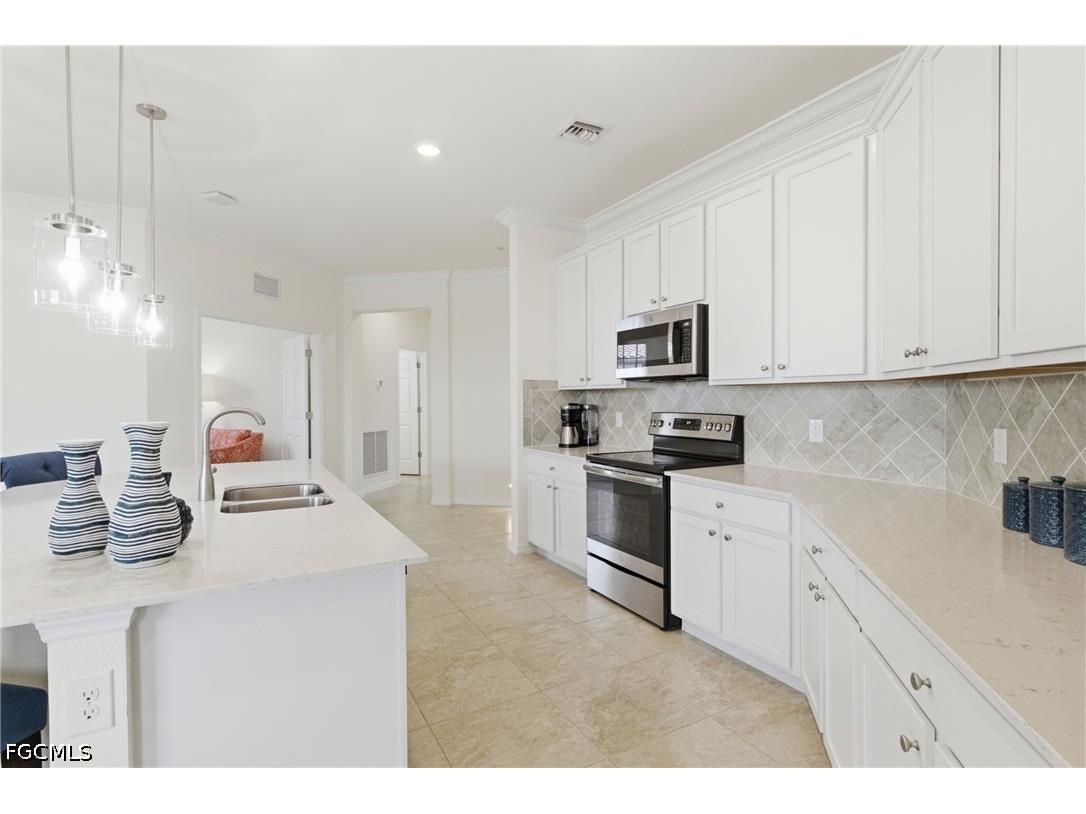 11781 Grand Belvedere Way Fort Myers FL 33913 2026018858 image10