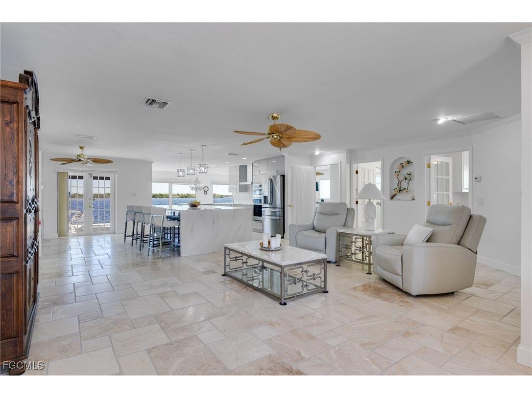 11787 Island Avenue Matlacha FL 33993 2025020598 image13