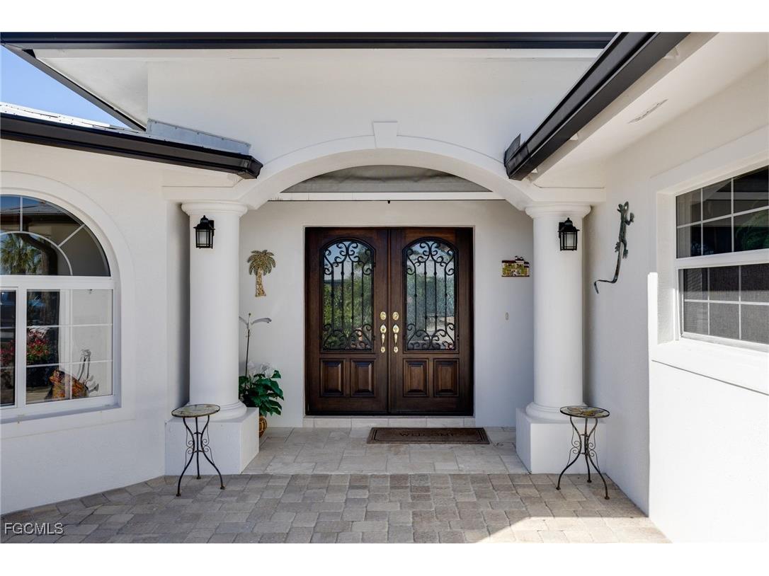 11787 Island Avenue Matlacha FL 33993 2025020598 image2