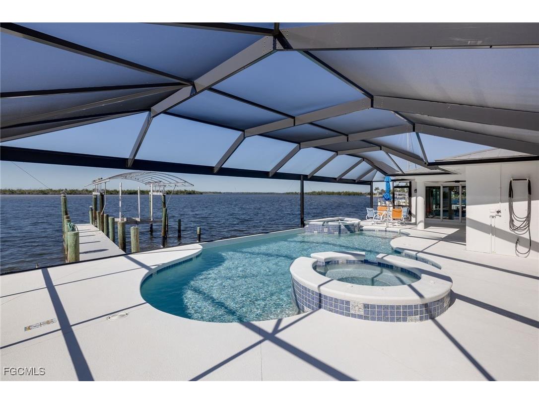 11787 Island Avenue Matlacha FL 33993 2025020598 image25