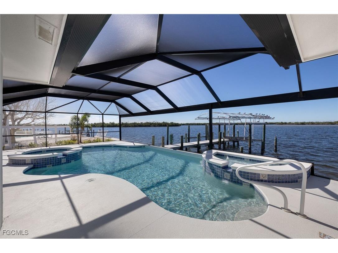 11787 Island Avenue Matlacha FL 33993 2025020598 image27