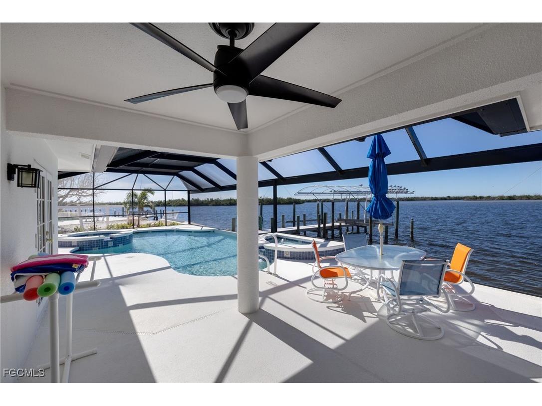 11787 Island Avenue Matlacha FL 33993 2025020598 image28