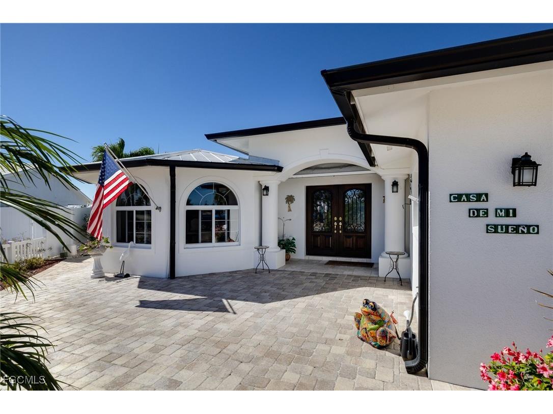 11787 Island Avenue Matlacha FL 33993 2025020598 image3