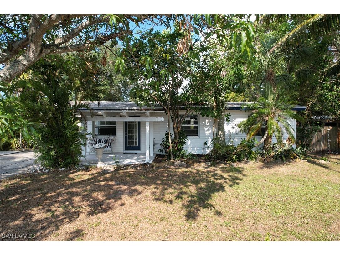 1179 Broad Avenue N Naples FL 34102 223027520 image1